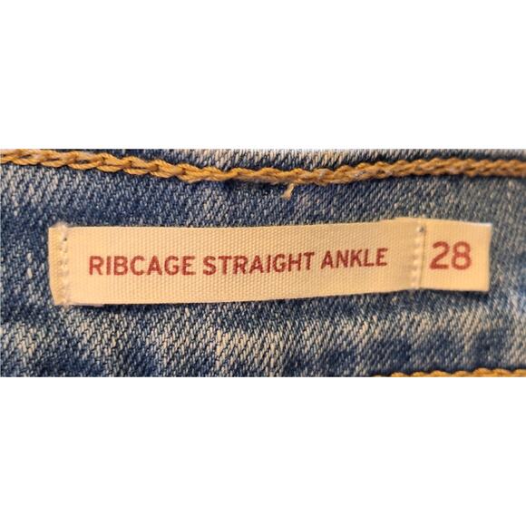 Levi's Women 28 Light Wash Distressed Ribcage Straight Ankle Denim Jeans - Picture 3 of 6